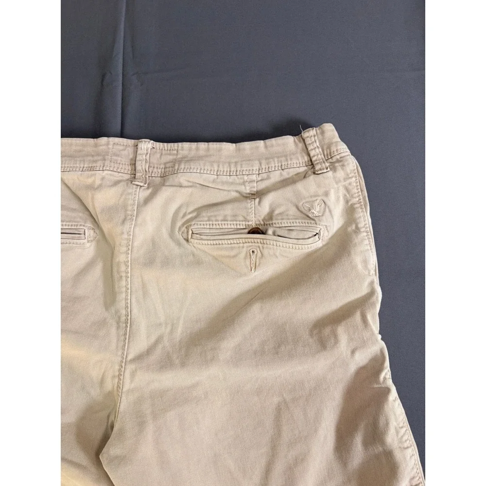 American Eagle Outfitters Active Flex Slim Fit Khaki Chino Shorts Mens 34 Tan - Picture 3 of 11